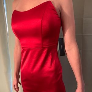 SEXY DRESS, YET BEAUTIFUL & CLASSY!